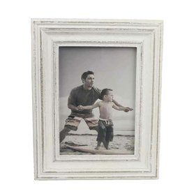 Dřevěný fotorámeček v bílé patině - foto 11 x 16 cm